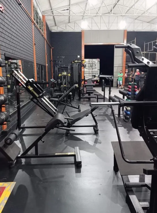 leg-press-banco-inclinado-x4-fitness-musculacao